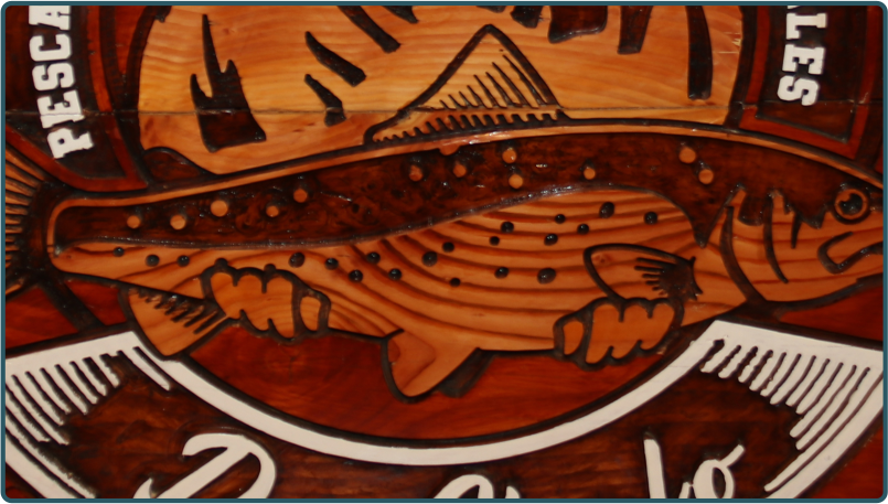 Detalle trucha de madera