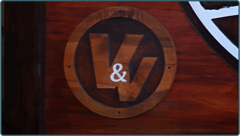 Logo V & V Caburgua